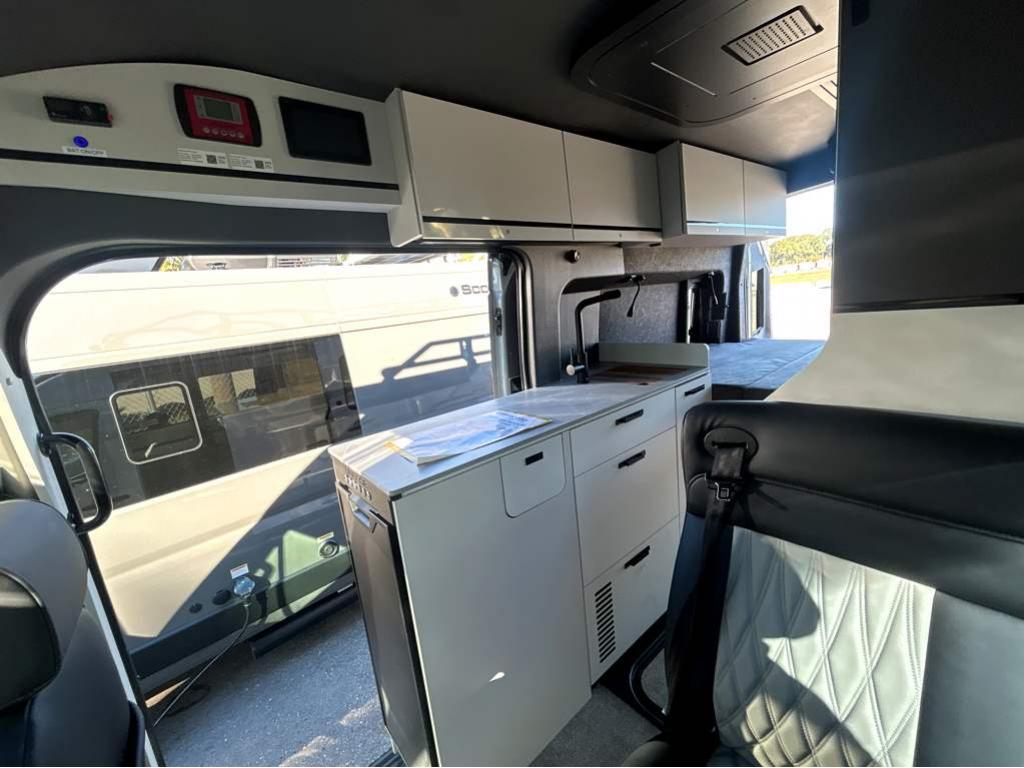 2026 GRAND DESIGN LINEAGE SERIESVT LVT1 - Image 25