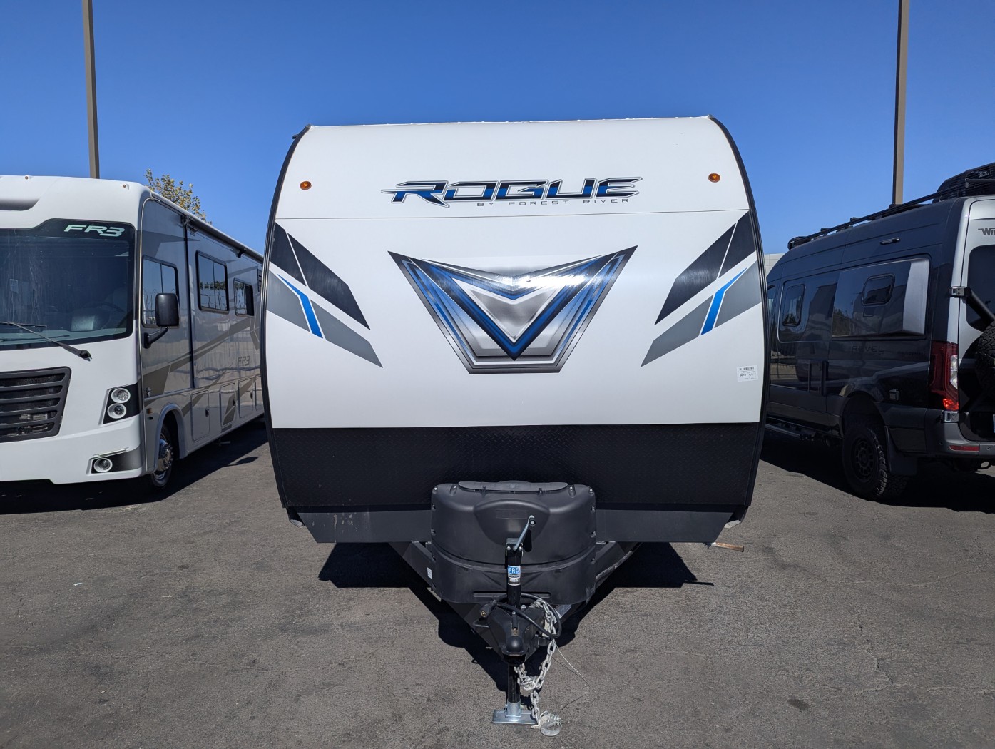 2022 Forest River Vengeance Rogue 26V - Image 2
