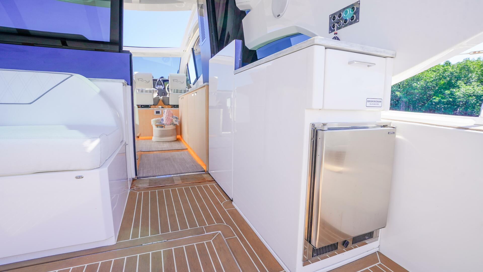 2019 Rio Yachts Colorado 56 - Image 13