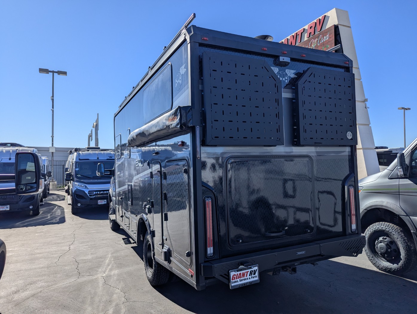 2026 Winnebago EKKO Sprinter 23B AWD - ATH Edition - Image 8