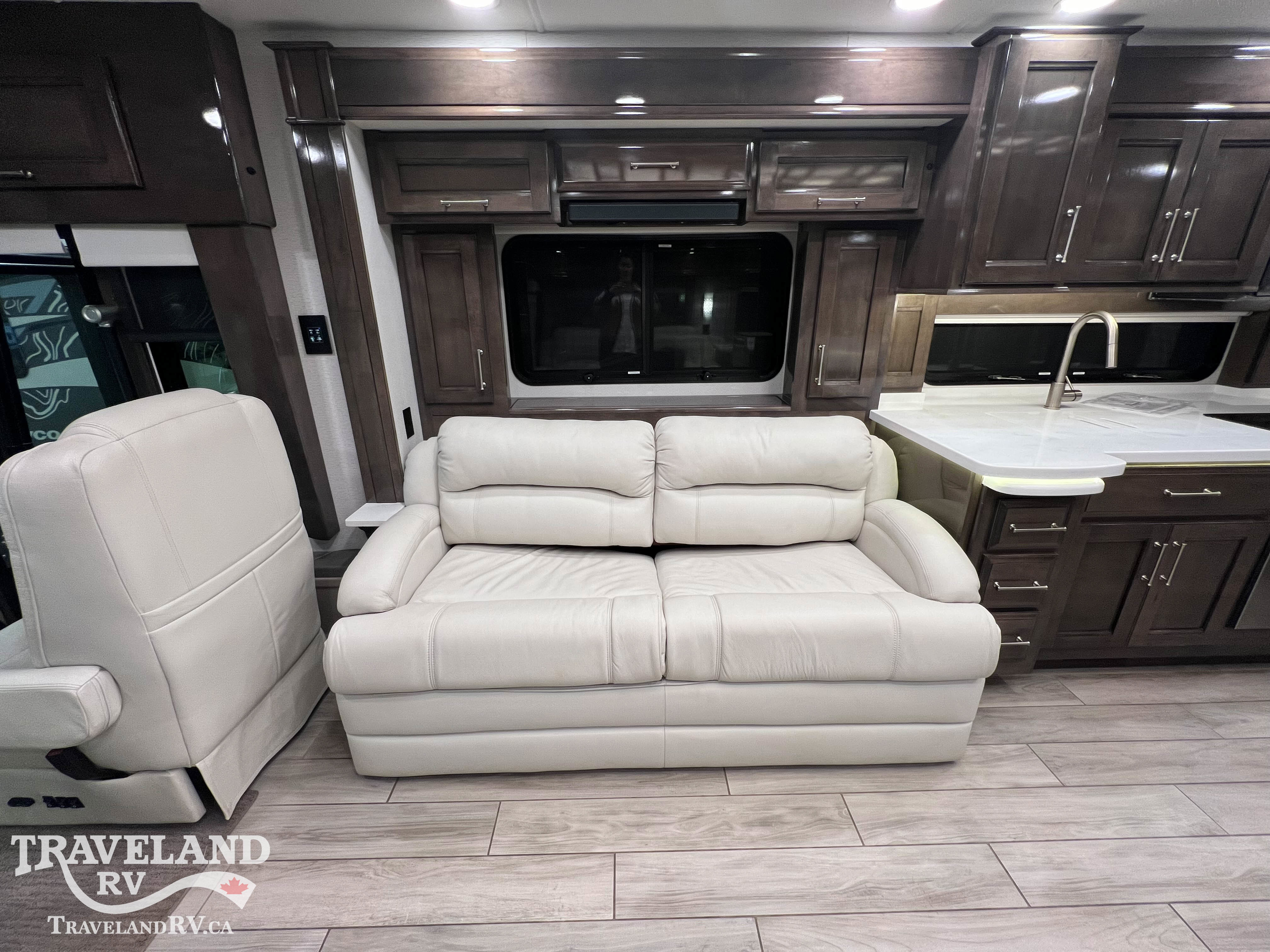 2023 Entegra Coach Aspire 44W - Image 11