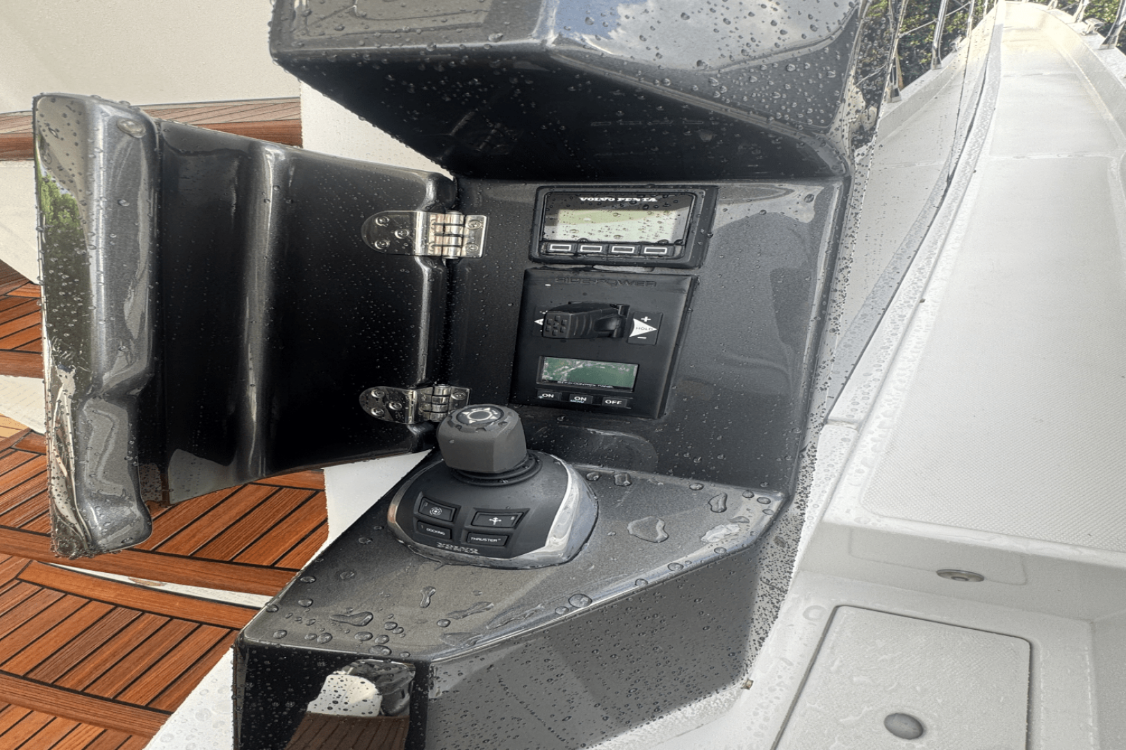 2023 Azimut Azimut 53 FLY Base - Image 44