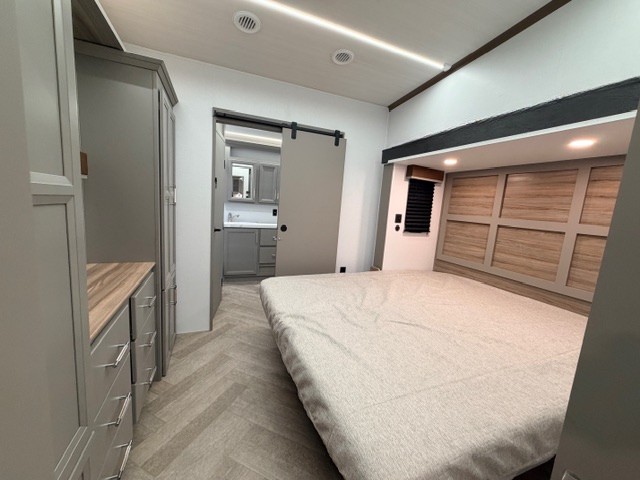 2026 Keystone Sprinter 3980FBS - Image 21