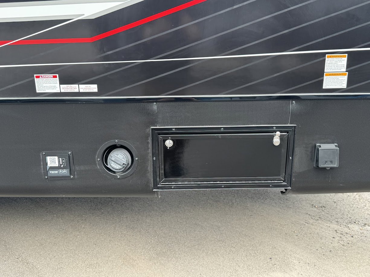2026 JAYCO SEISMIC 413 - Image 8