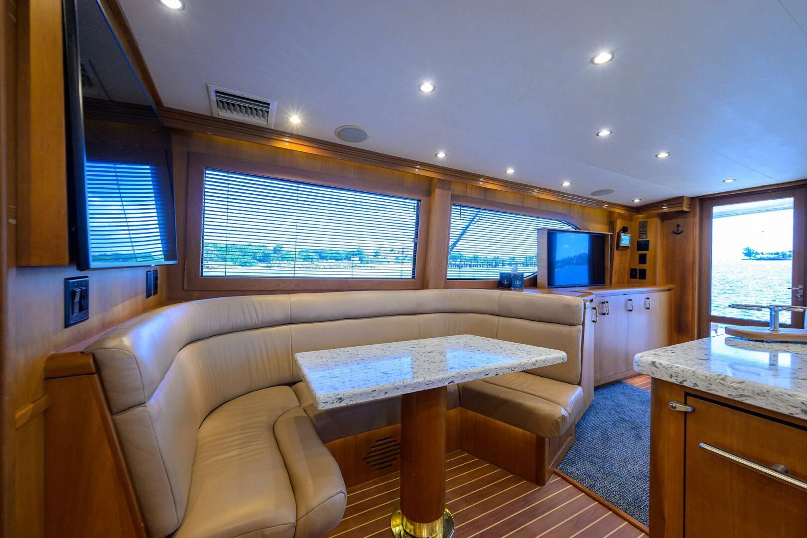 2001 Hatteras 43 Convertible Base - Image 19