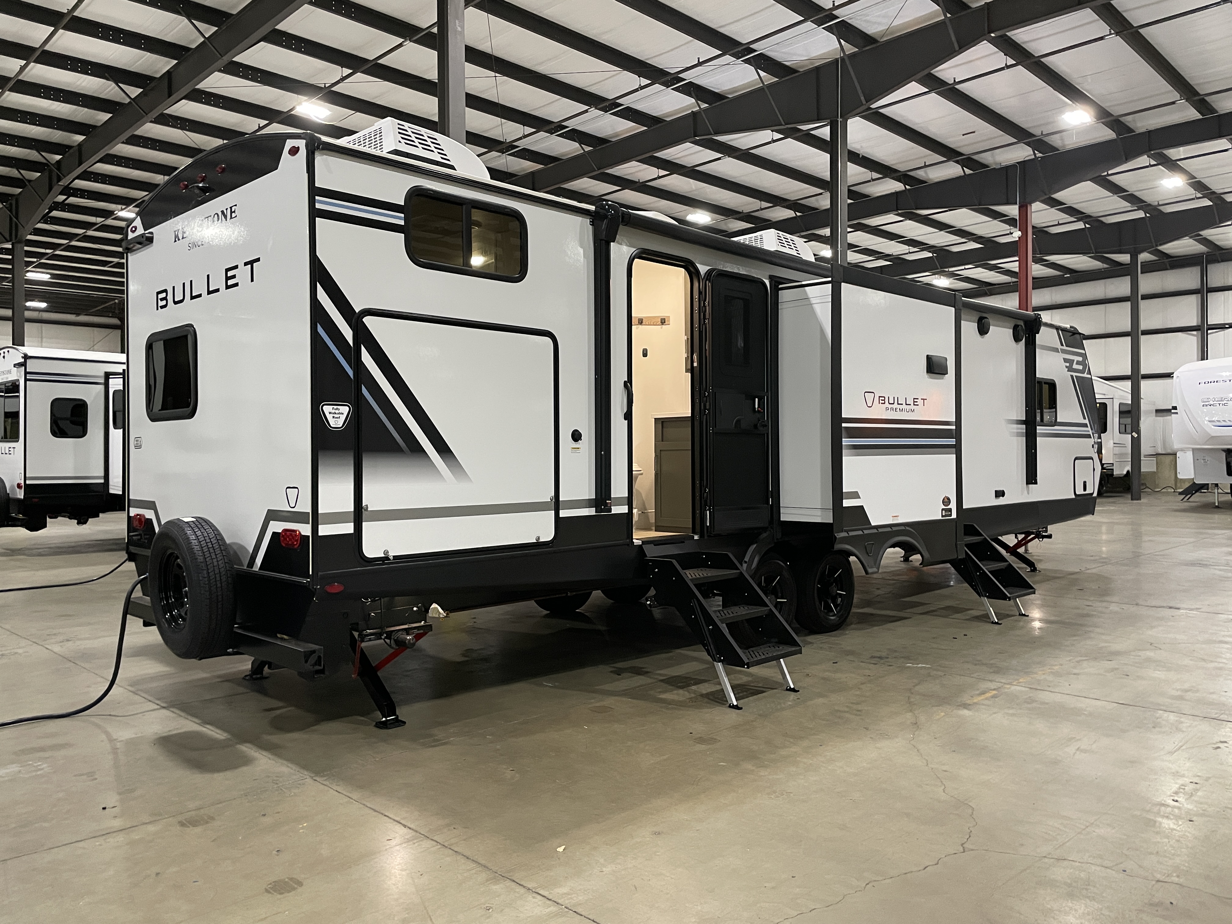2026 Keystone Bullet Premium 330BKQ - Image 2