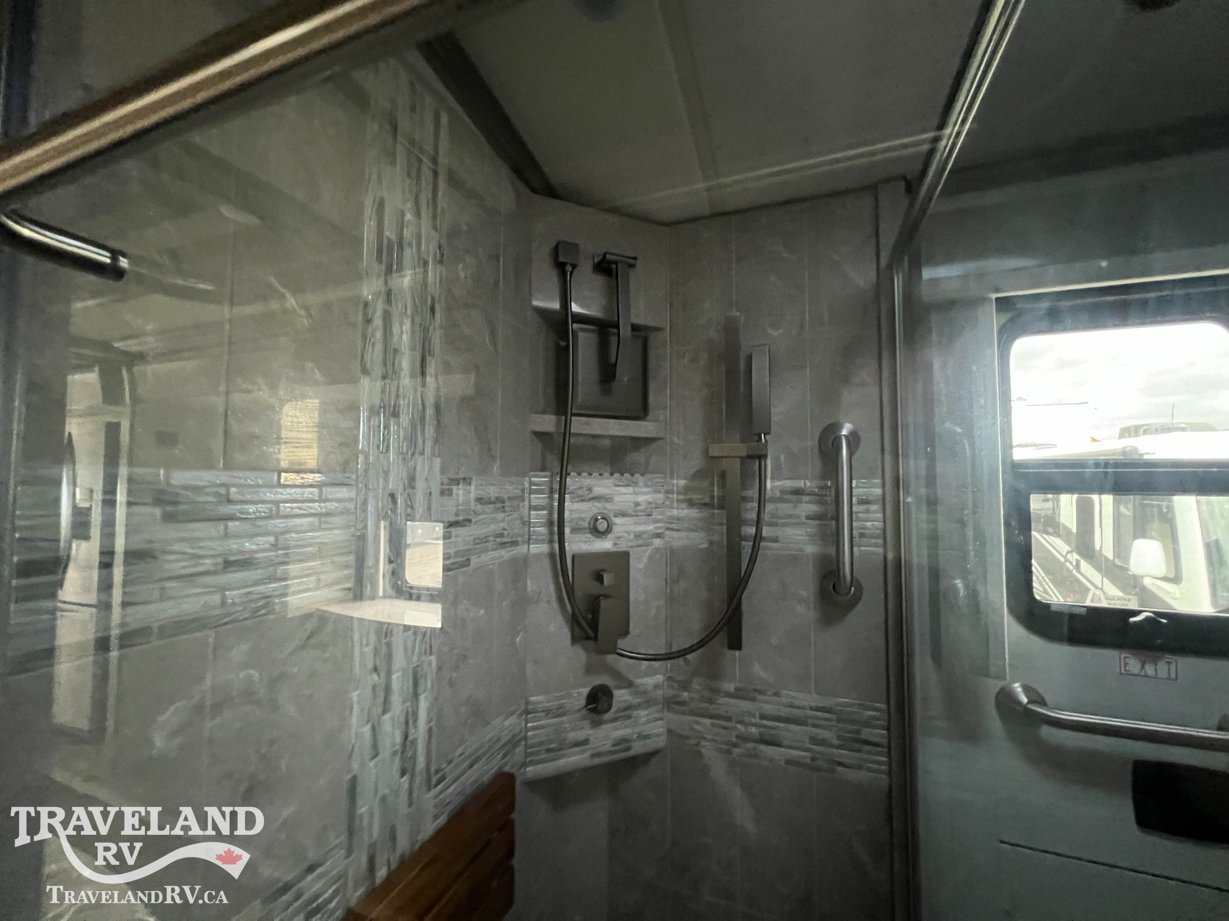 2026 Newmar Dutch Star 4081 (Freightliner) - Image 31