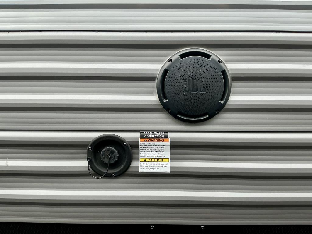 2026 COACHMEN 333DORM - Image 35
