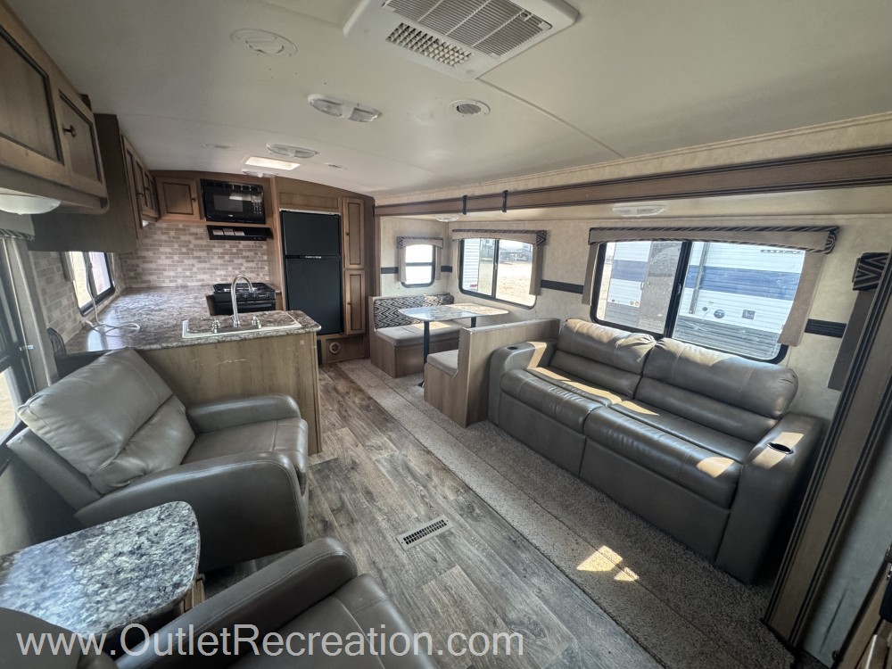 2015 Cruiser RV Shadow Cruiser S-288RKS - Image 6