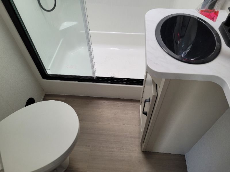 2026 Grand Design Momentum G-Class Fifth Wheel 394G - Image 19