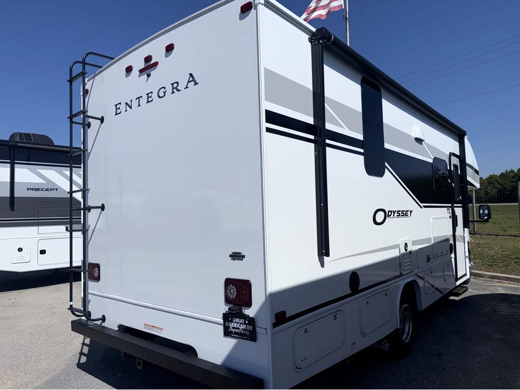 2027 ENTEGRA COACH ODYSSEY 24B - Image 4