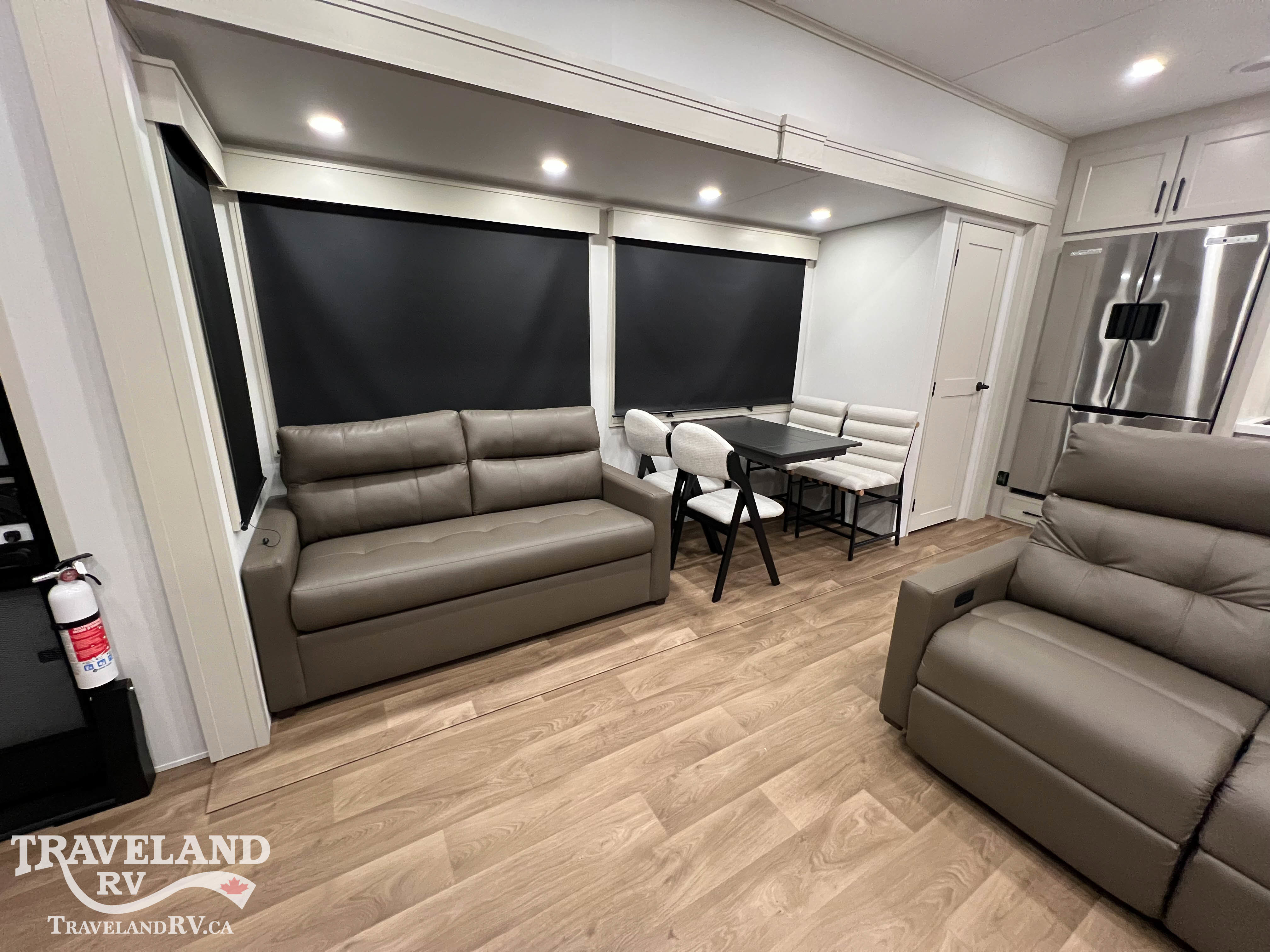 2026 Grand Design Solitude 417KB - Image 15