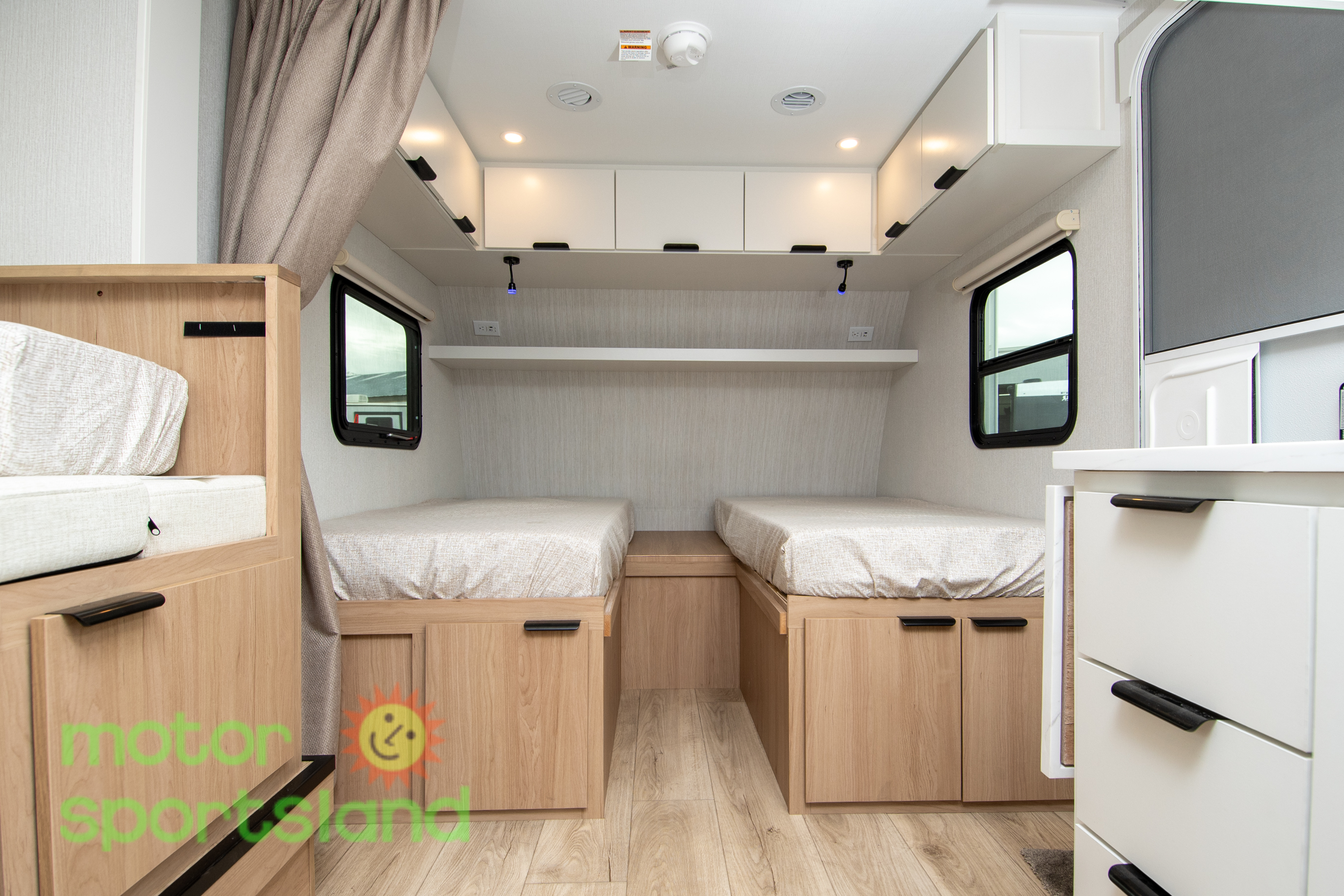 2026 Winnebago Micro Minnie 2108TB - Image 50
