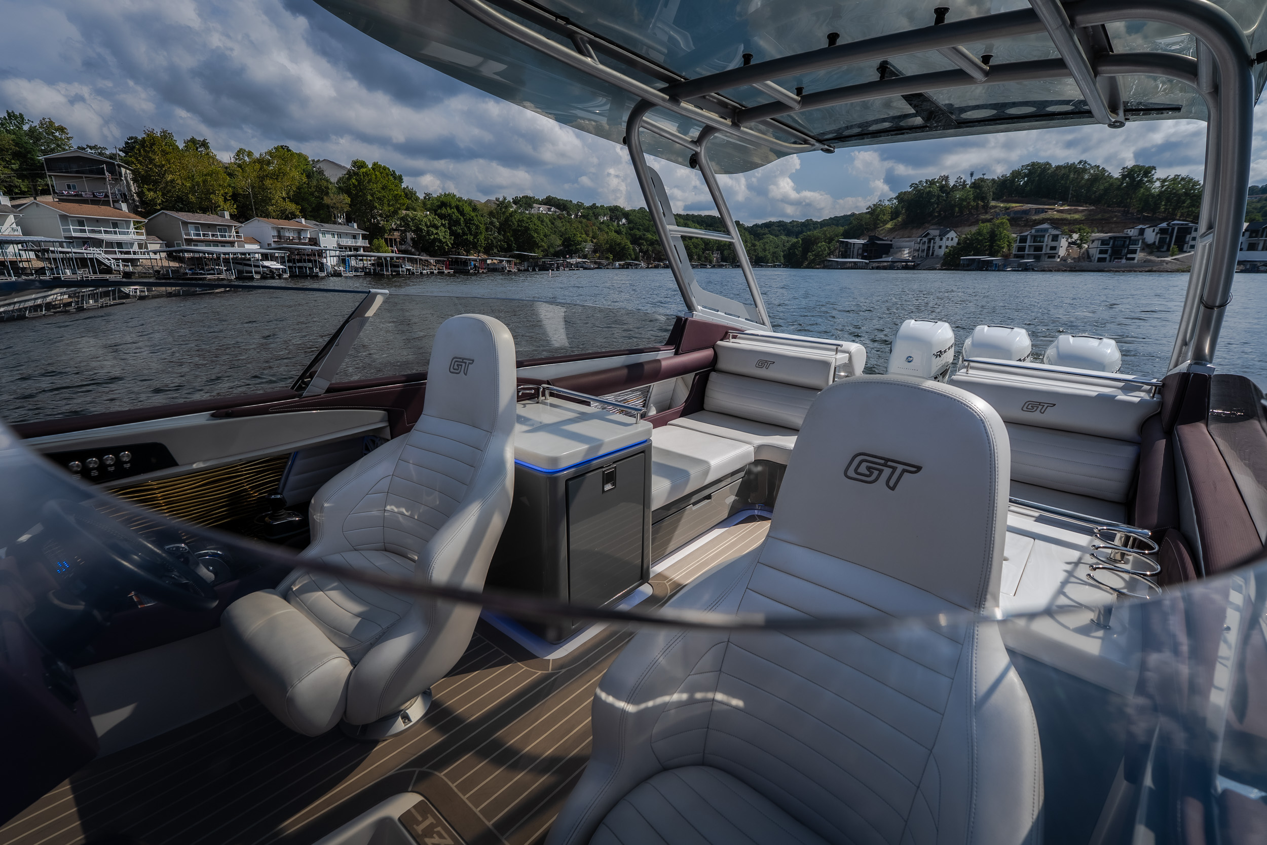 2019 Donzi 41 GT - Image 19