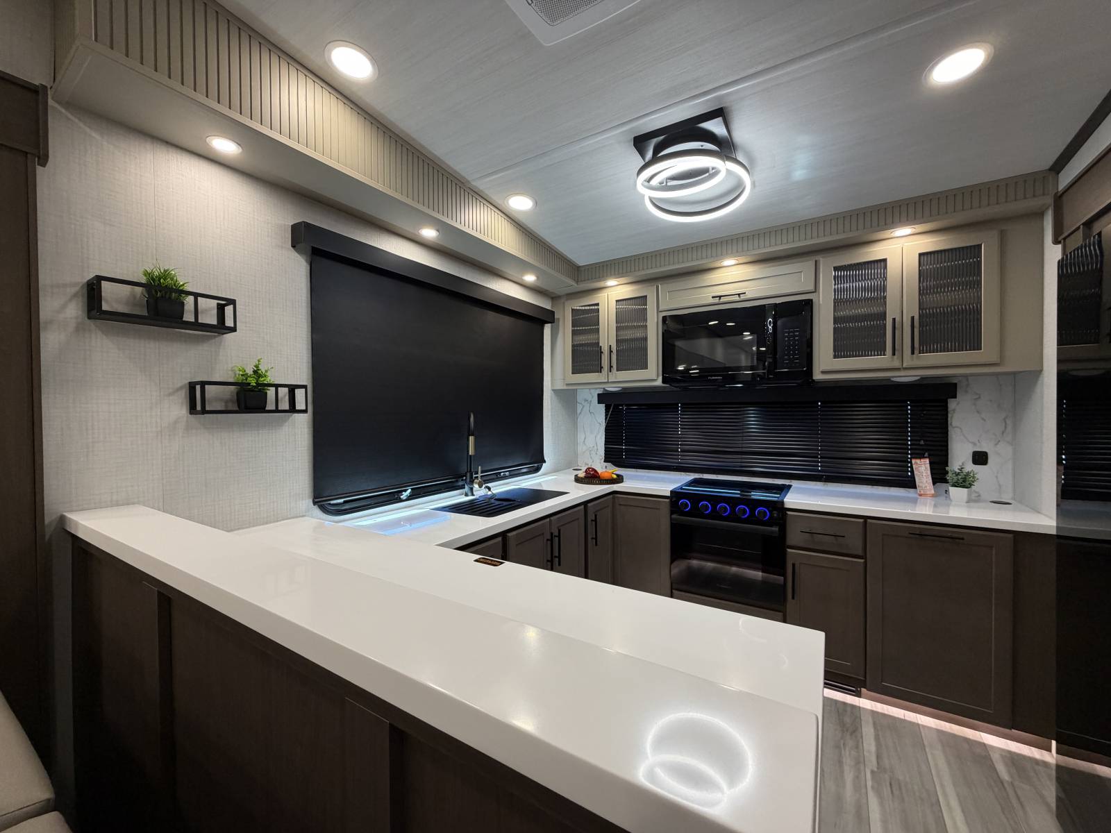 2026 Keystone Cougar Midnight Edition 350LLK - Image 15