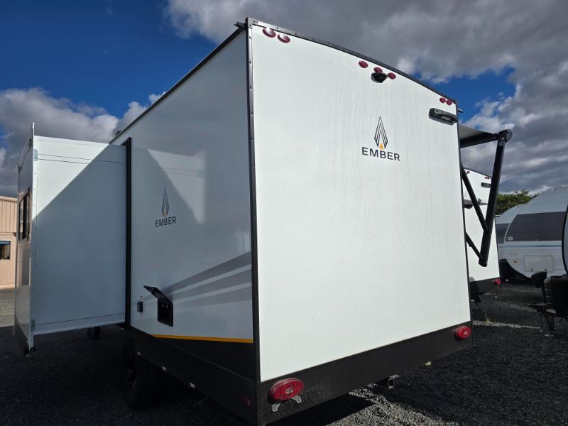 2026 Ember RV E-Series 19ETS - Image 8