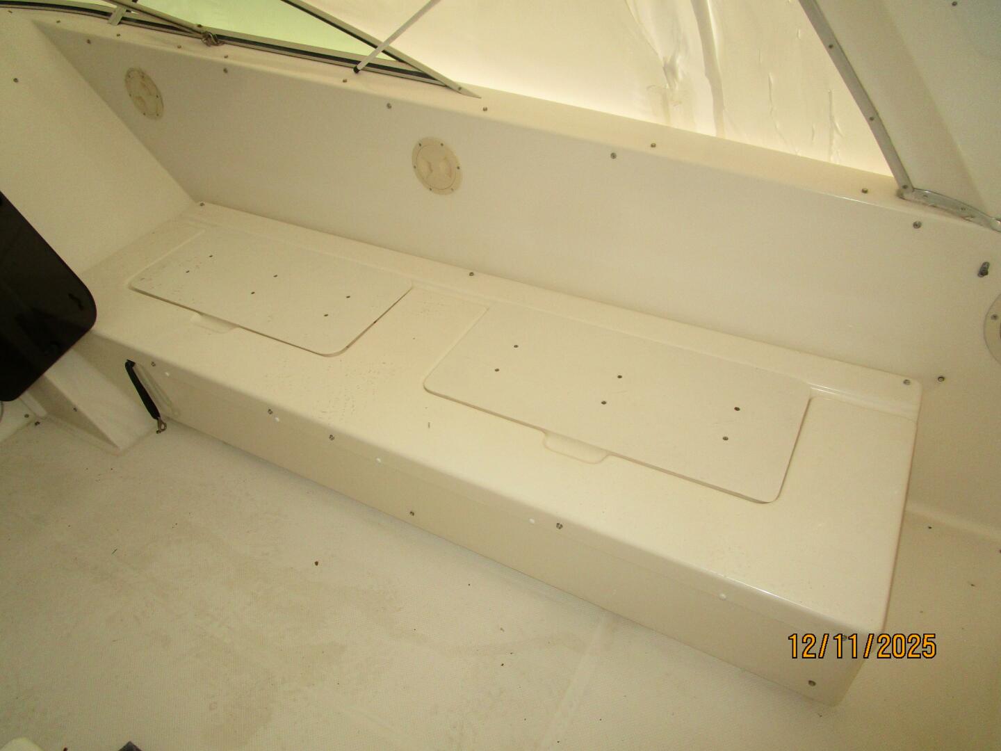 1998 Bayliner 4788 - Image 19