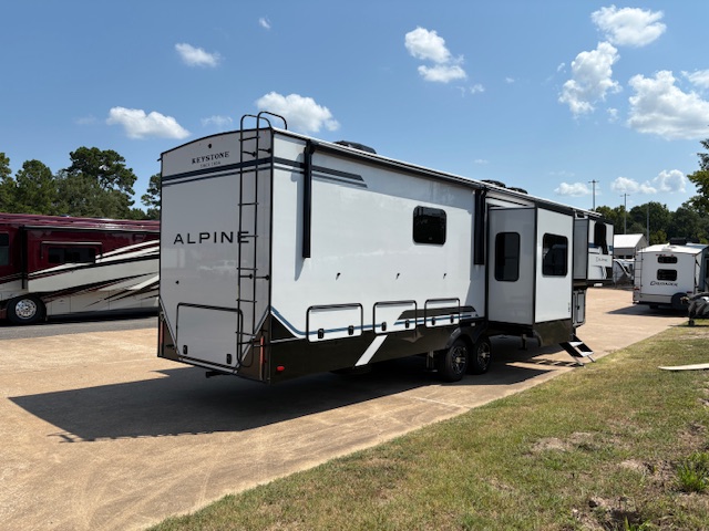 2026 Keystone Alpine 3820FK - Image 8