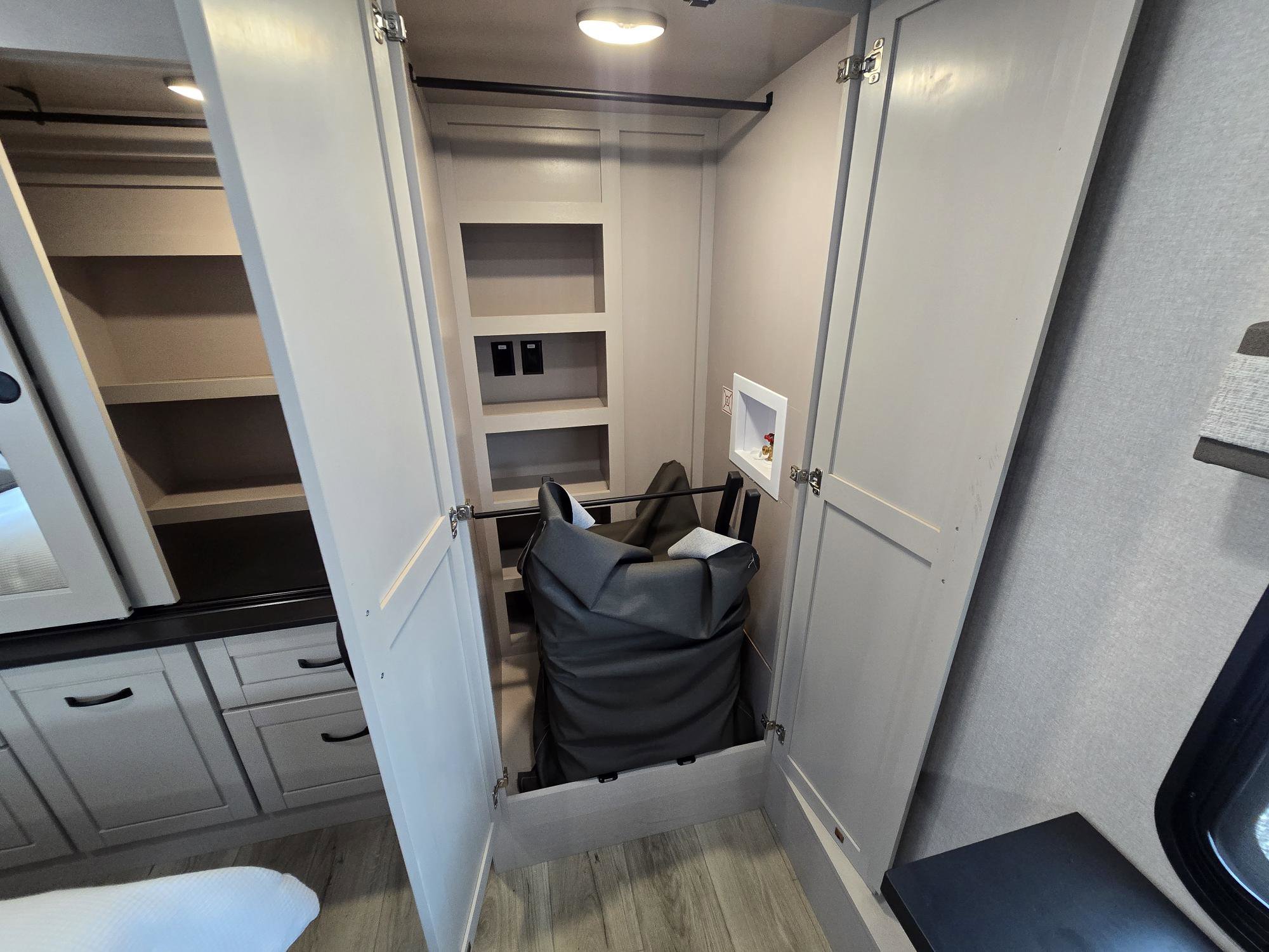 2026 JAYCO NORTH POINT 310RLTS - Image 27