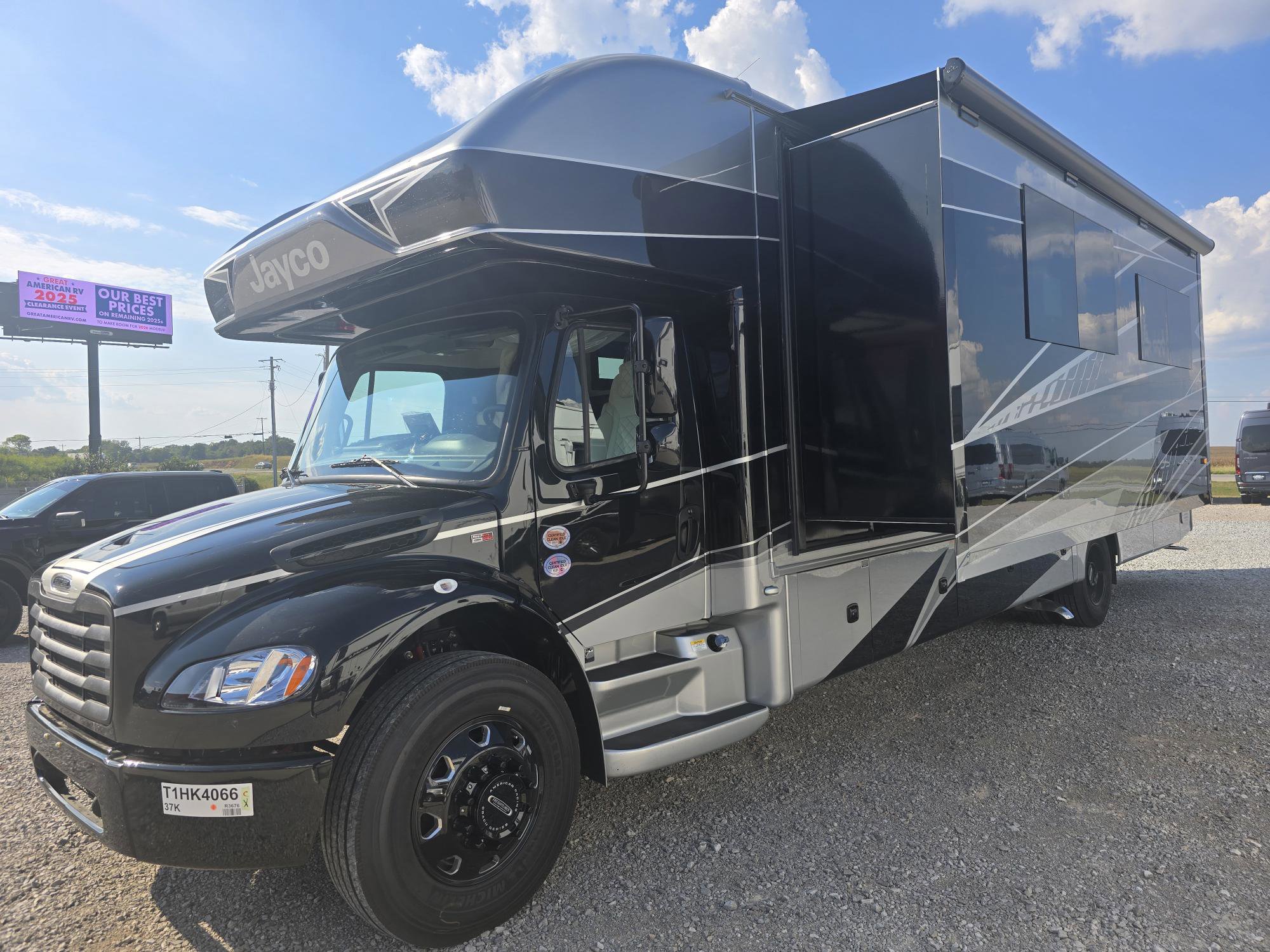2026 JAYCO SENECA 37K - Image 3