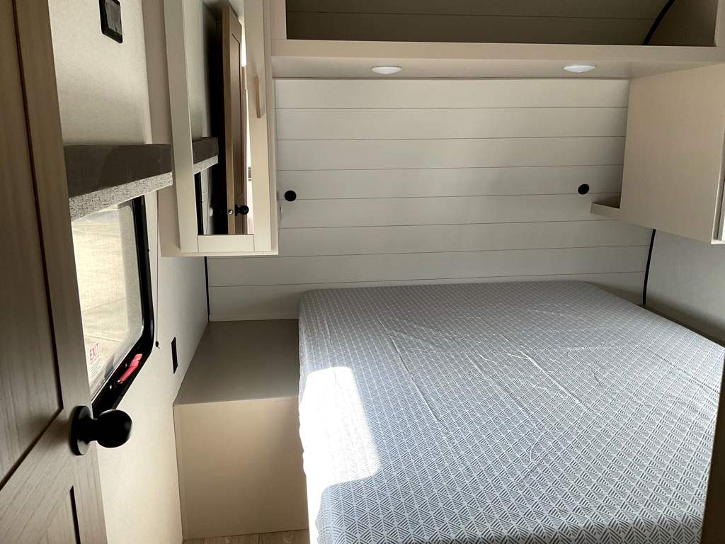 2027 JAYCO Jay Flight 333BTS - Image 25