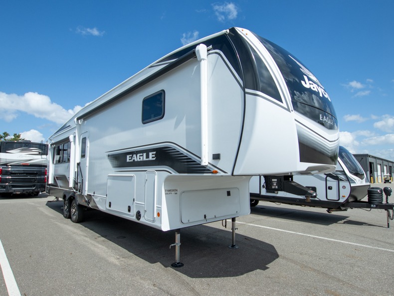 2026 Jayco Eagle 335LSTS - Image 1