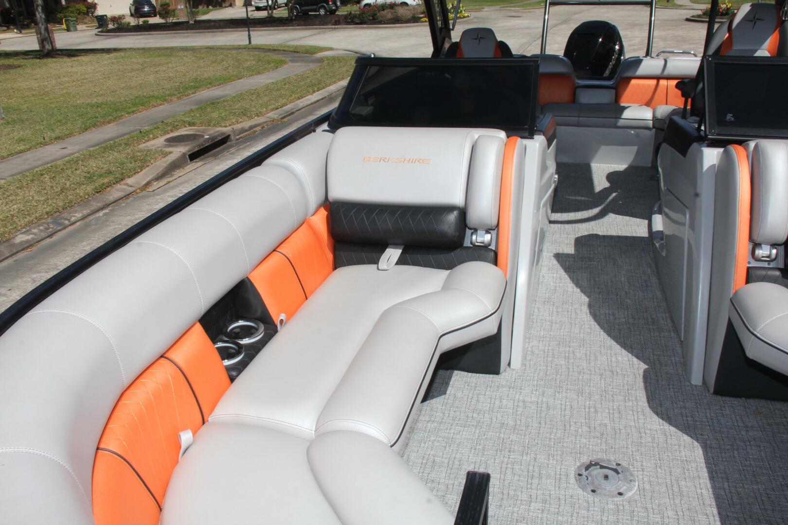 2021 Berkshire 25 Sport CL - Image 39