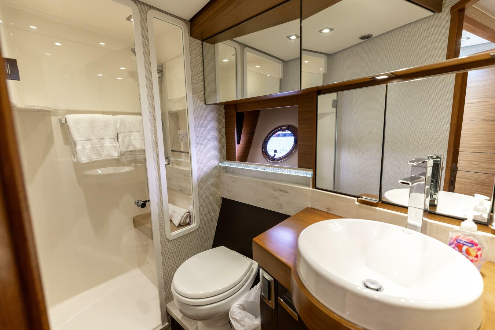 2015 Tiara Yachts 44 Coupe - Image 14
