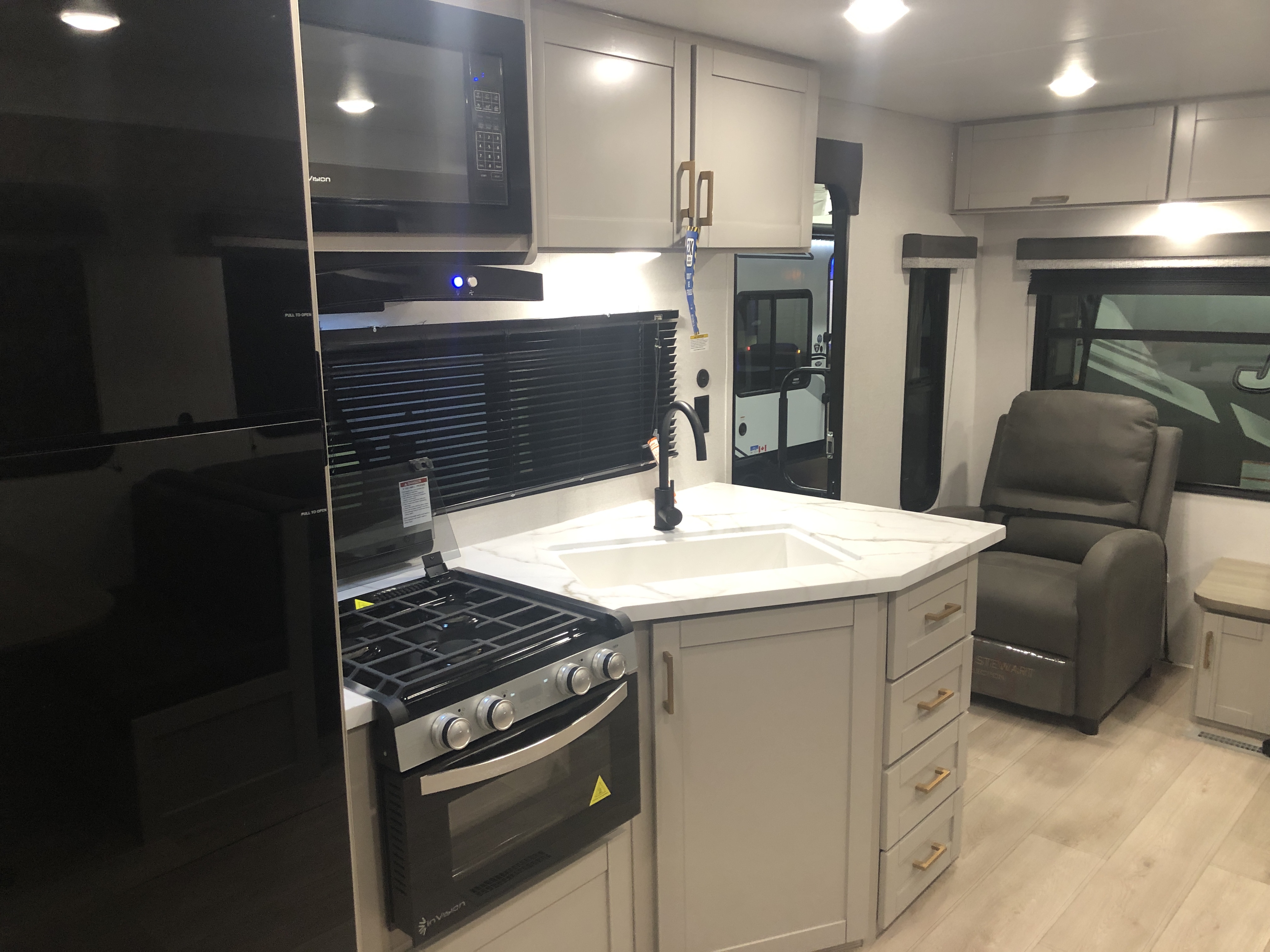 2027 Jayco Jay Flight SLX 262RLSW - Image 7