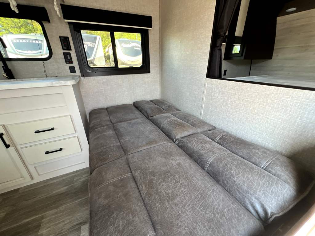 2023 JAYCO JAY FLIGHT 264BH - Image 21