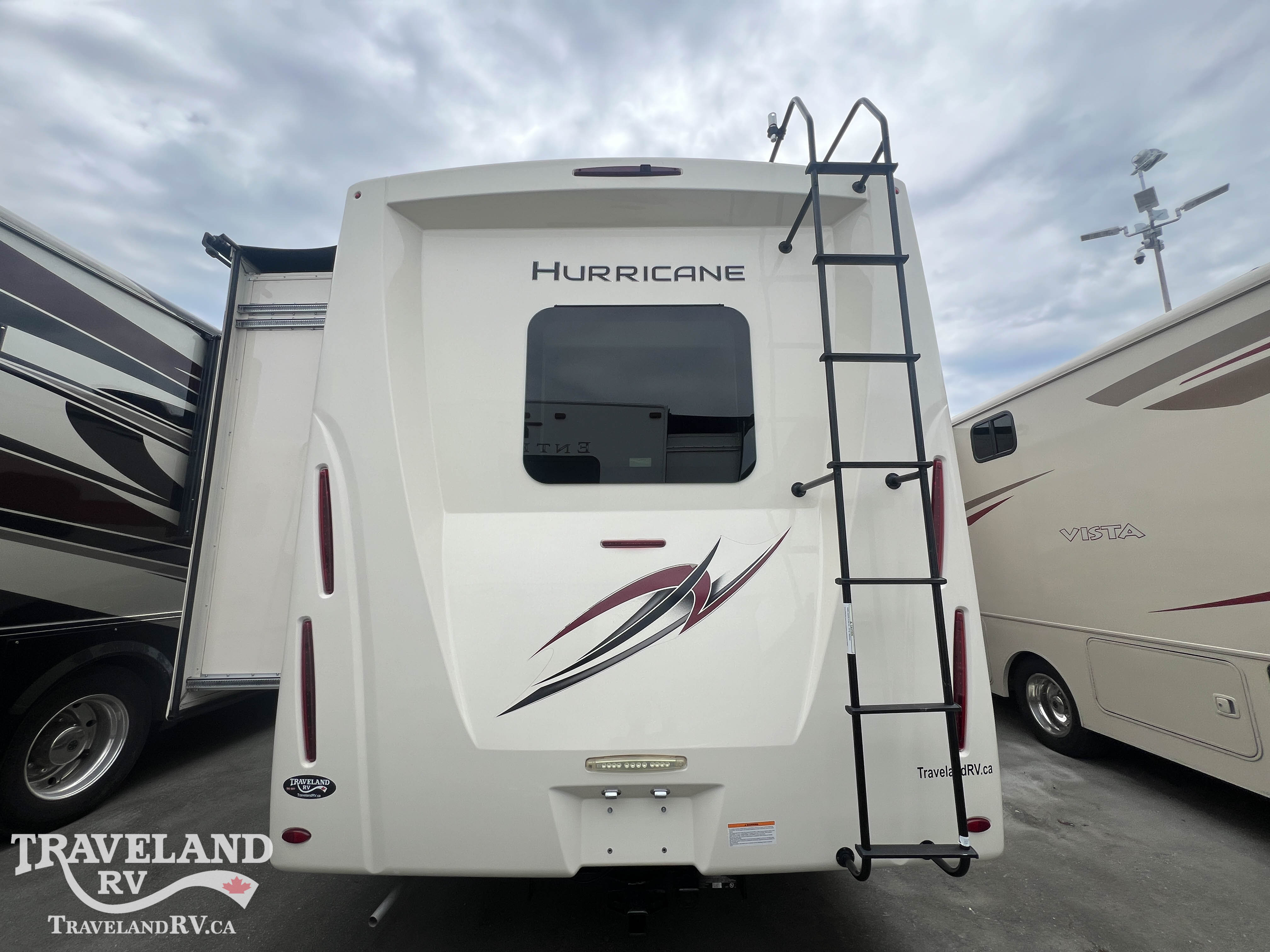 2022 Thor Motor Coach Hurricane 29M - Image 6
