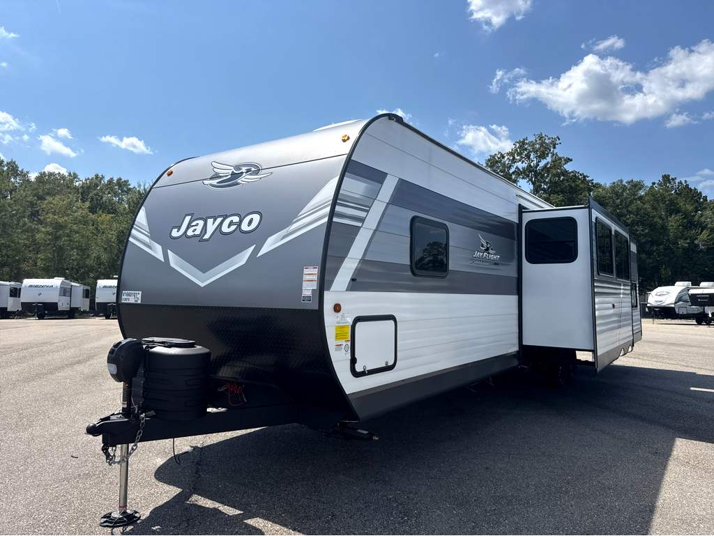 2027 JAYCO JAY FLIGHT 333BTS - Image 2