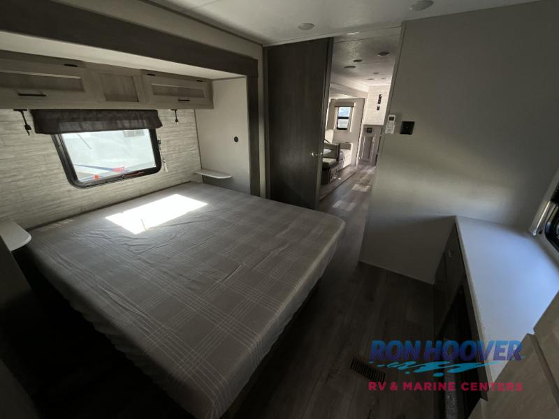 2026 COACHMEN CATALINA 333DBDSCKLE - Image 10