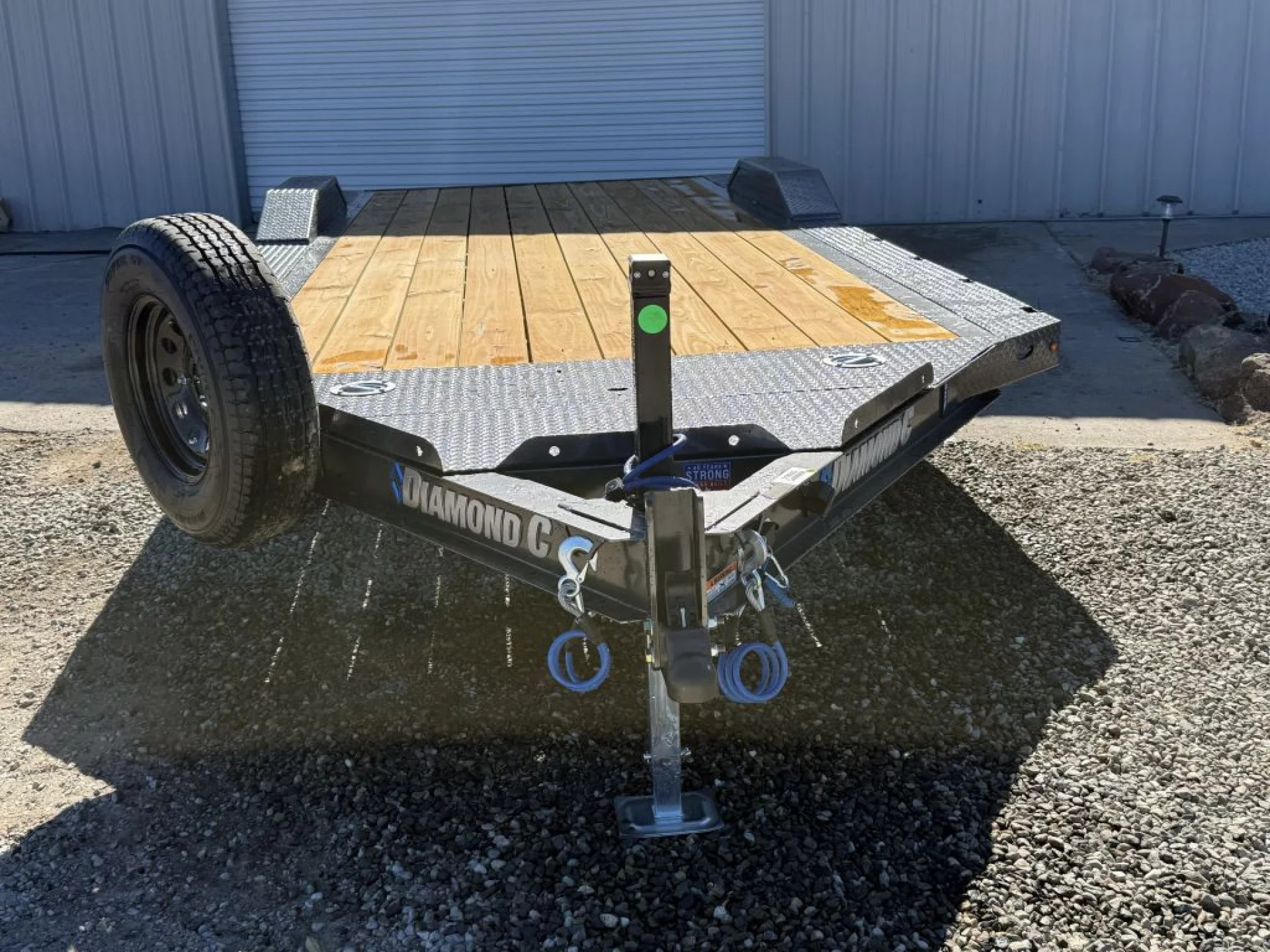 2027 DIAMOND C TRAILERS DIAMOND C GTF 206 - Image 2