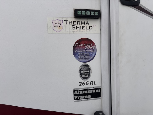 2011 Keystone Laredo 266RL - Image 8