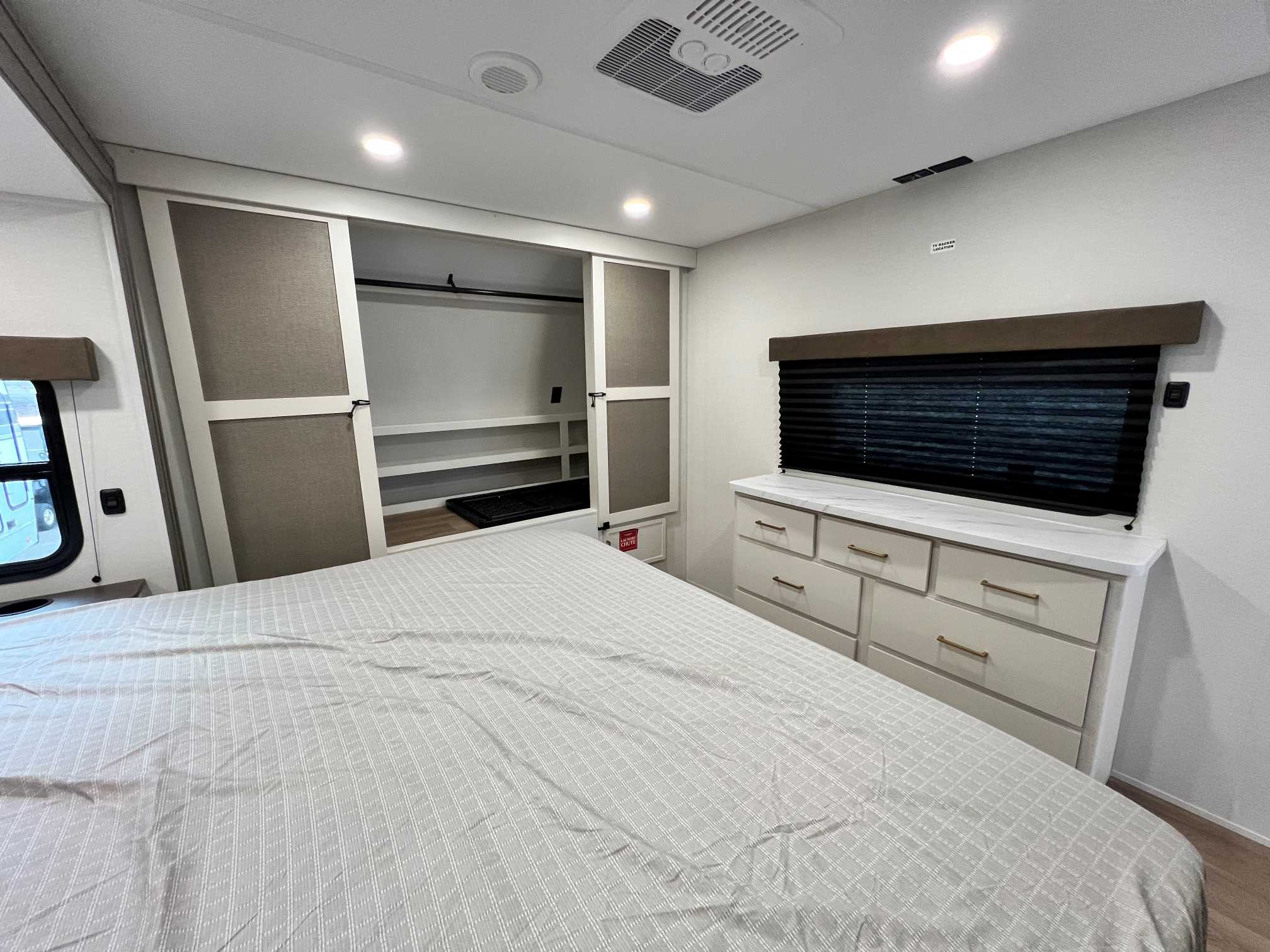 2027 Grand Design Transcend 315RKT - Image 26