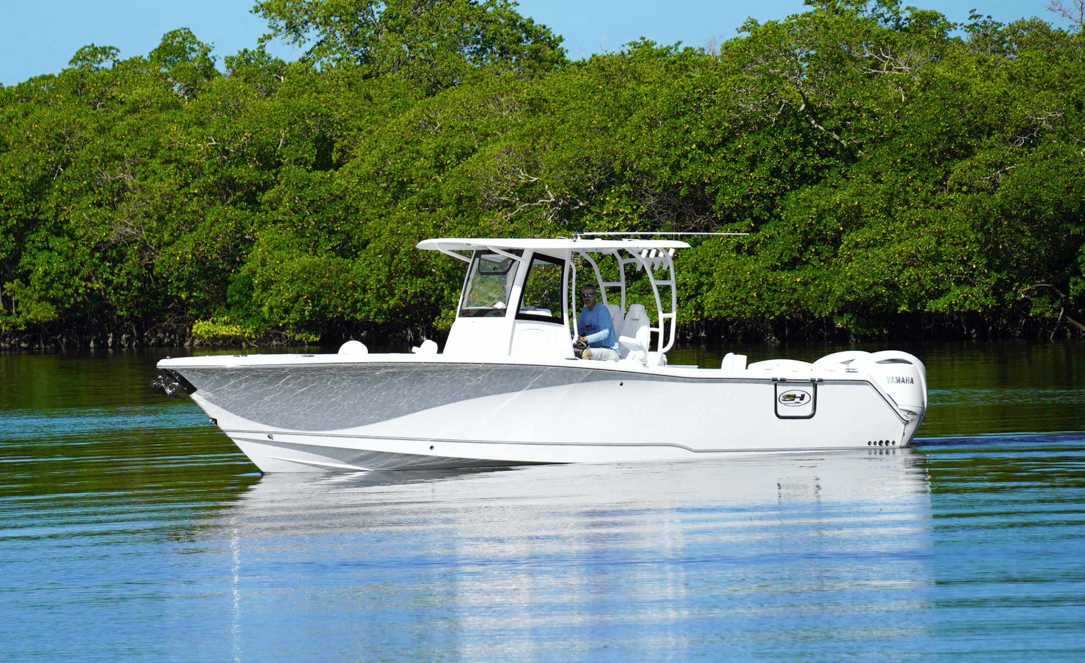 2027 SEA HUNT ULTRA 305SE - Image 11