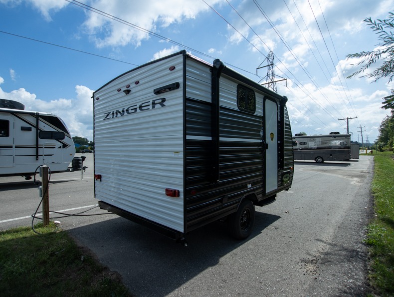2026 CrossRoads Zinger Lite Mini 12BH - Image 2