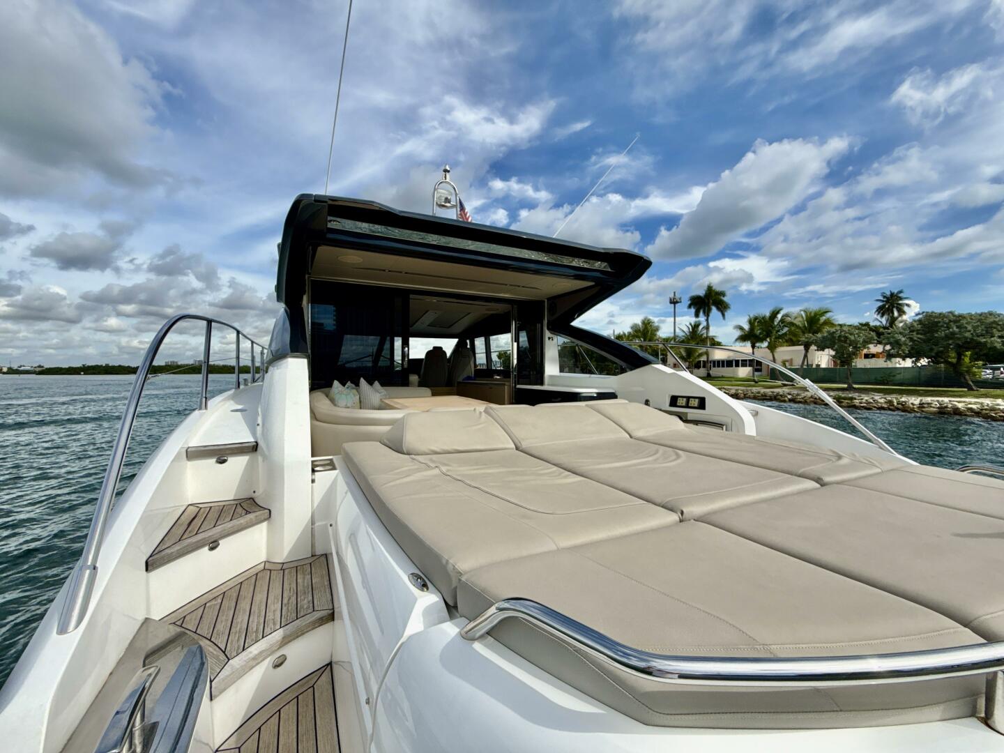 2017 Princess V58 - Image 40