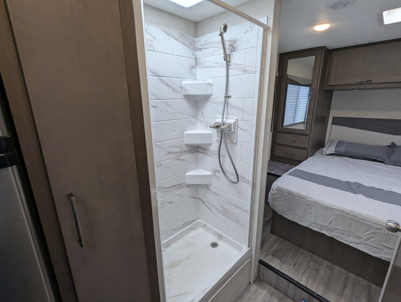 2025 Thor Motor Coach Four Winds
