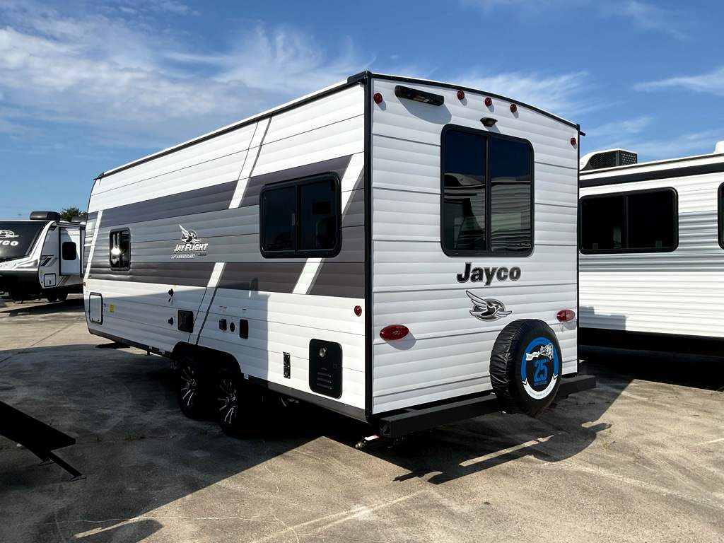 2027 JAYCO Jay Flight 210QB - Image 30