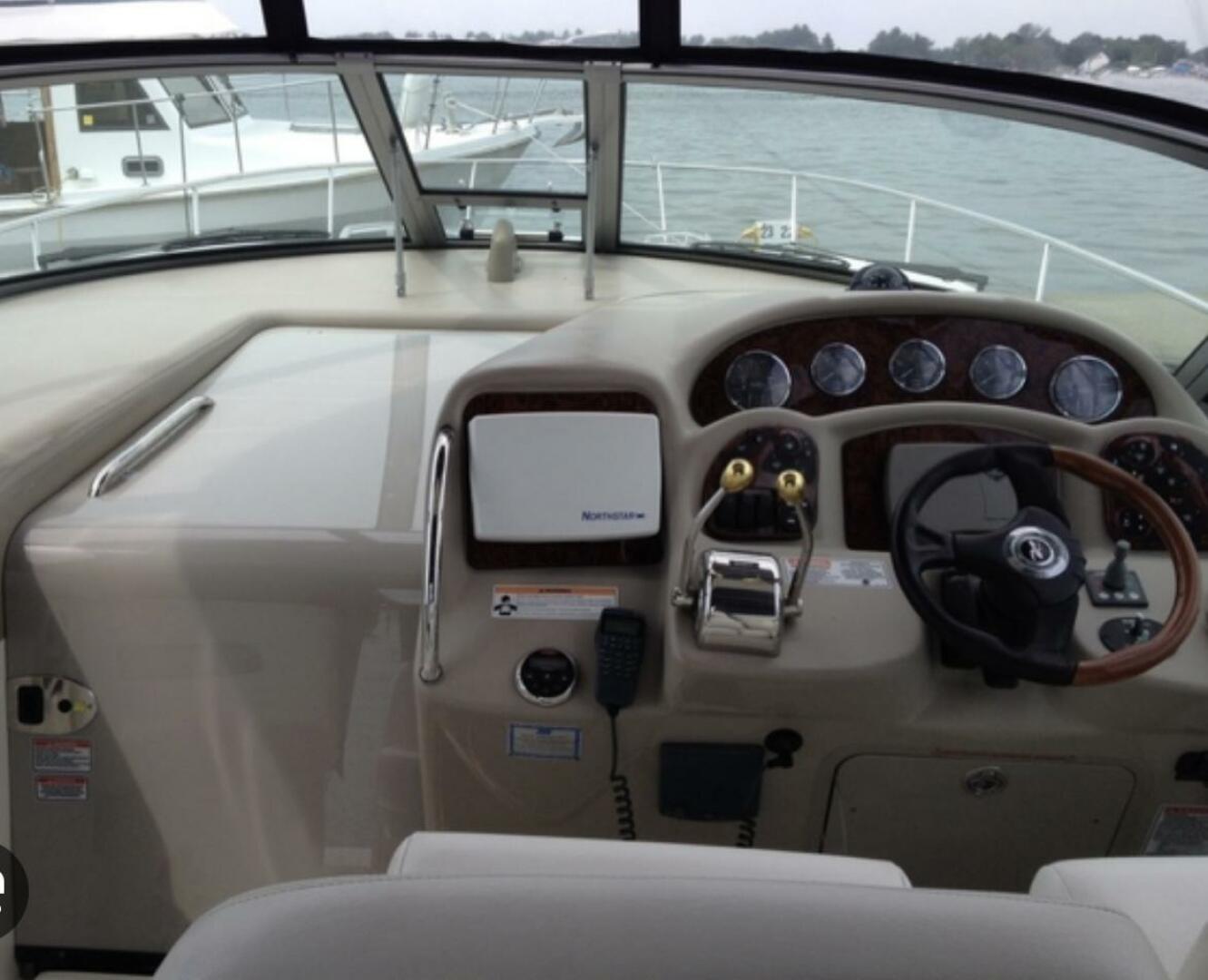 2007 Sea Ray 320 Sundancer - Image 11