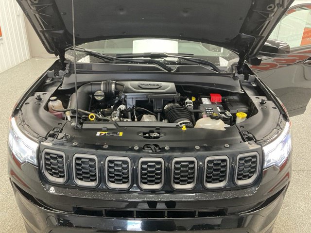 2025 Jeep Compass Limited 4x4 - Image 10