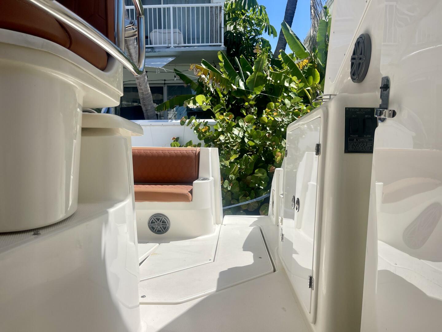 2006 Cruisers Yachts 420 Express - Image 14