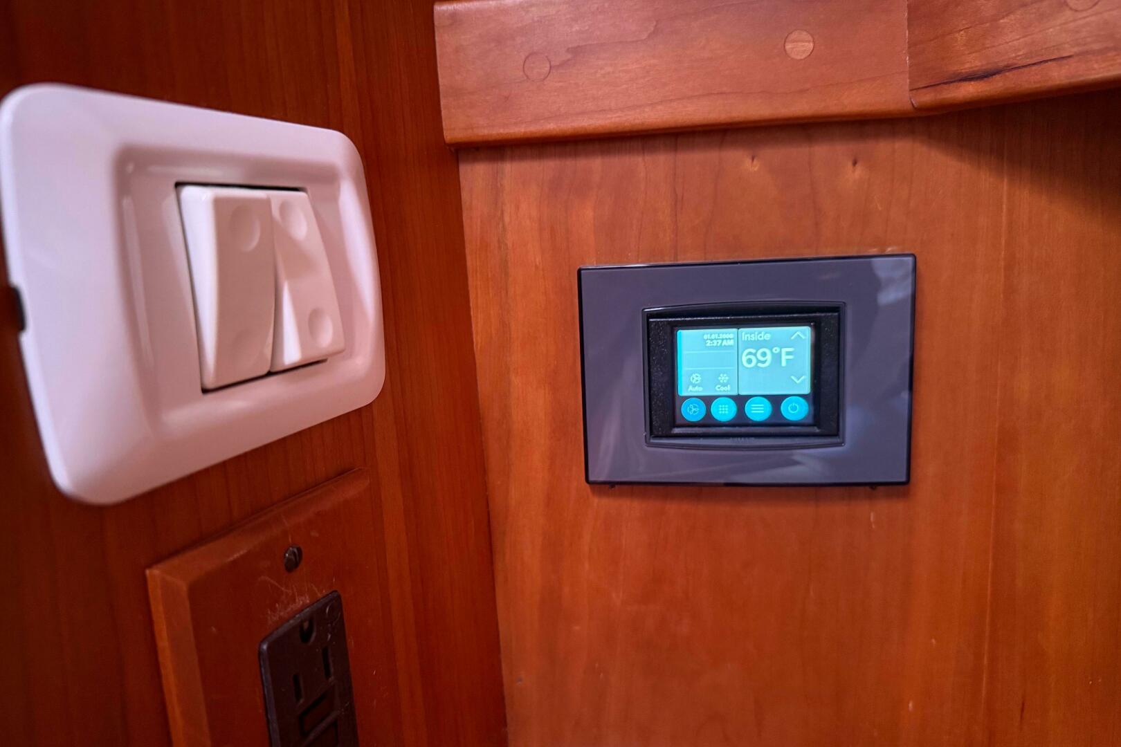 2006 Sabreline 36 Flybridge - Image 35