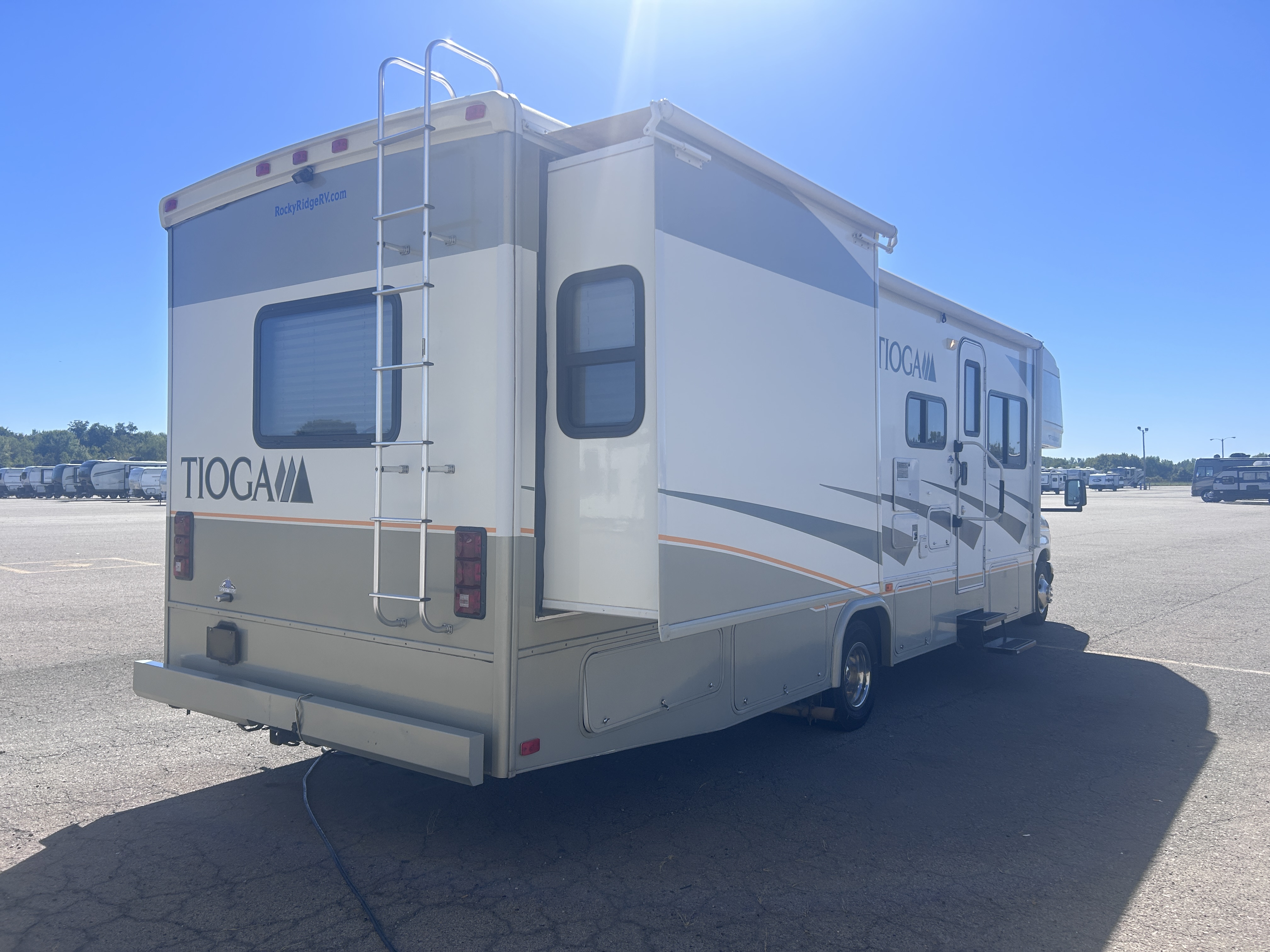 2007 FLEETWOOD TIOGA 31M - Image 8