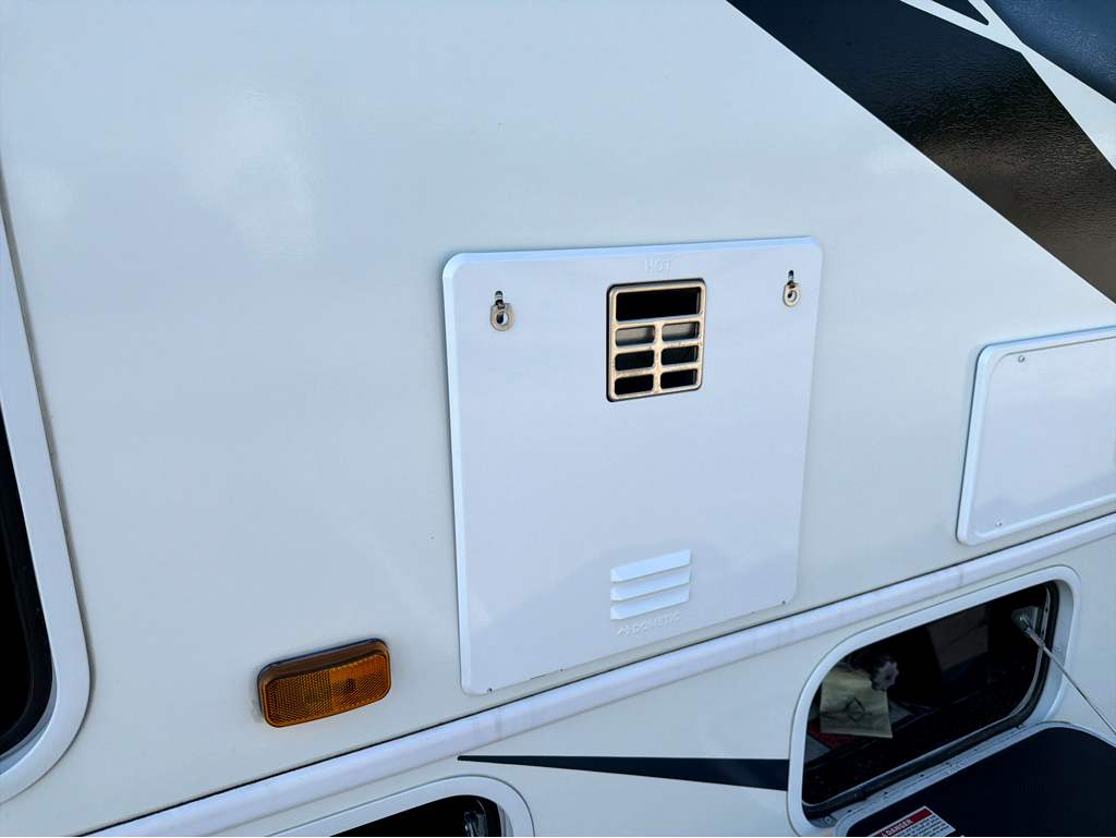 2025 ENTEGRA COACH ODYSSEY 30Z - Image 8