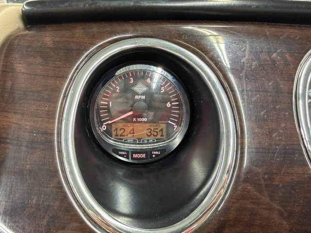 2013 Bennington 2575 GLI Standard - Image 30