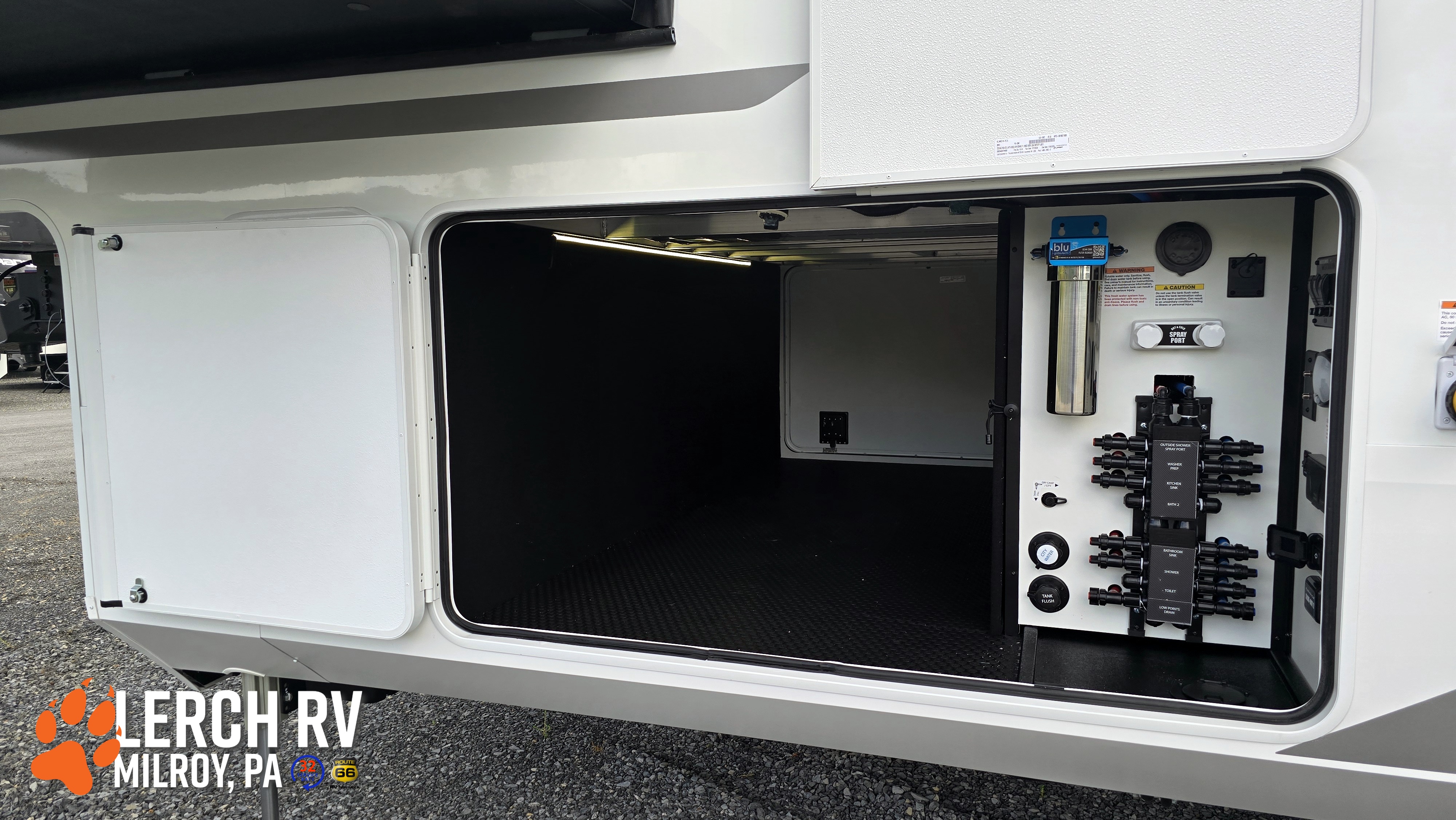 2027 Alliance RV Paradigm 310RL - Image 4
