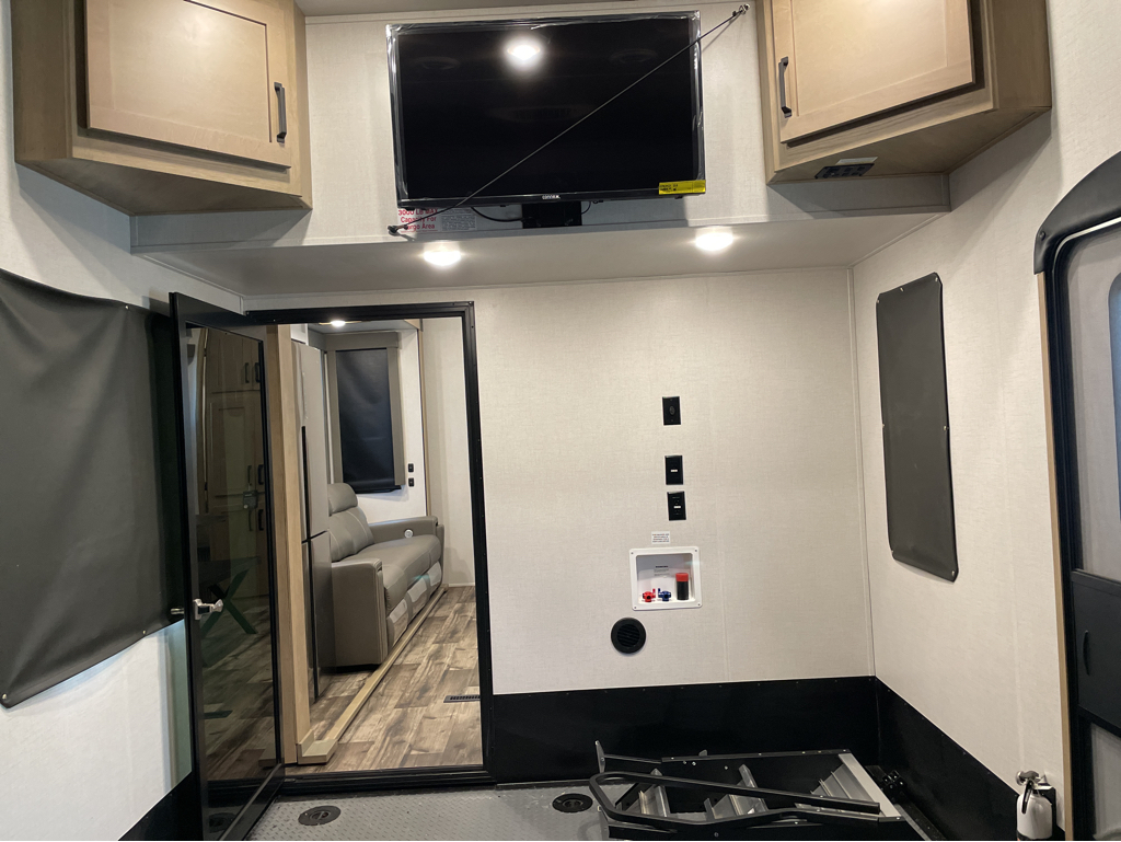 2023 Keystone Raptor 362 - Image 15